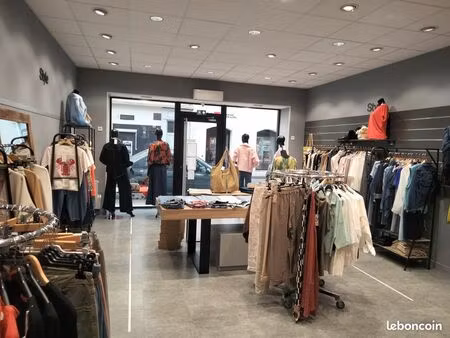 boutique 56 m² feurs