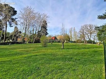 terrain 1975 m² sainte-eulalie
