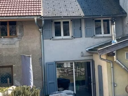 maison . 4 pièces . 115m2