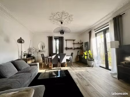 maison 6 pièces 101 m²