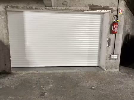 vente garage et parking à nantes canclaux - mellinet (44000) : à vendre / 41m² nantes canc