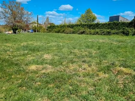 terrain centre d'artigues-près-bordeaux