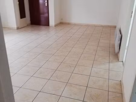 à louer f4 à meillerie 74500