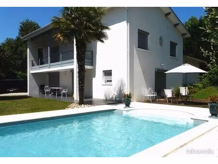 maison 7 pièces 186m² latresne centre