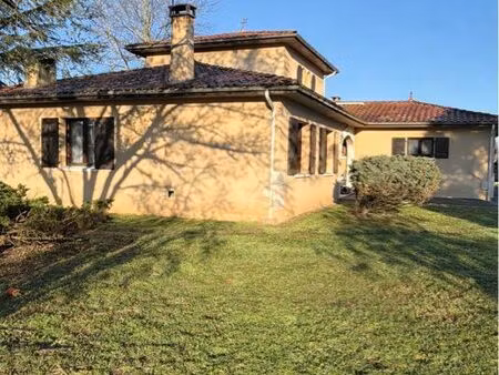 maison familiale 5 pièces 155 m2 terrain 1500 m2 double garage