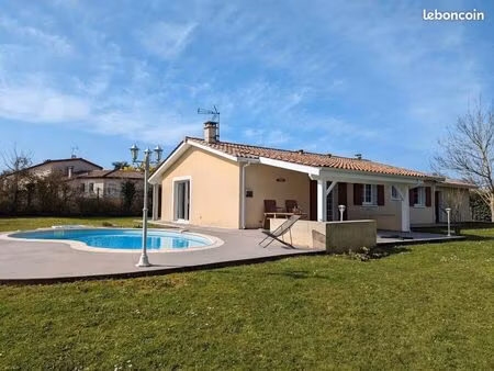 maison de plein pied avec piscine à sainte eulalie