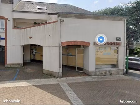 local commercial 87 m² – cœur de saint-herblain