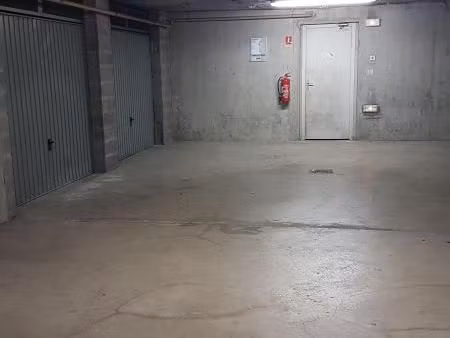 garage/box 13 m² vetraz monthoux