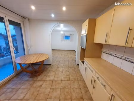 cluses – t3 de 60 m² à louer