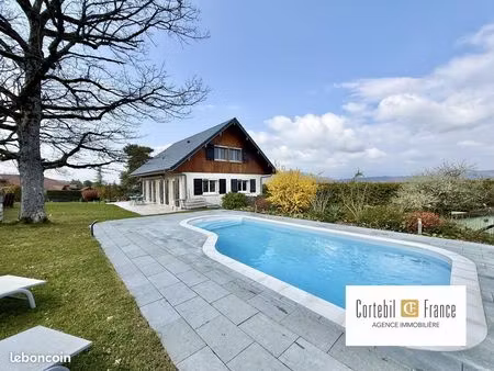 villa 7 pièces 156 m²