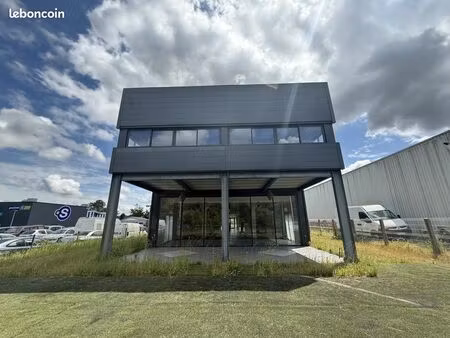 local 650 m² parempuyre