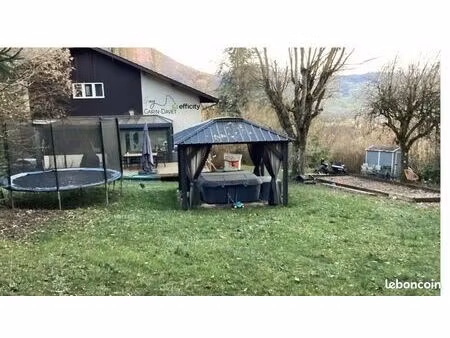 maison 5 pièces 145 m²