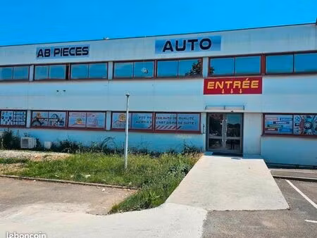 vends fond de commerce de pieces détachées automobiles