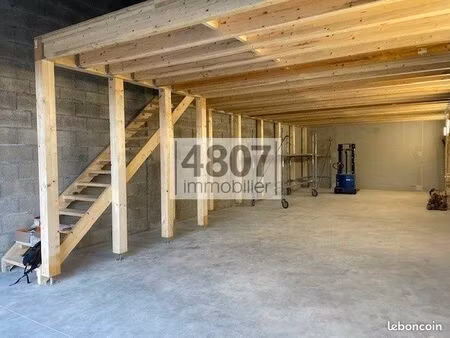 local d'activité 175 m²