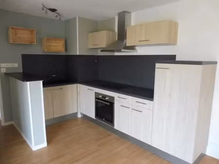 location appartement 3 pièces à lannion (22300) : à louer 3 pièces / 58m² lannion