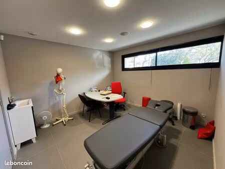 local paramédical à louer