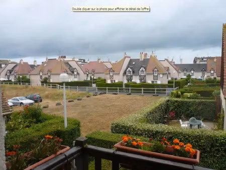location appartement 2 pièces à courseulles-sur-mer (14470) : à louer 2 pièces / 30m² cour