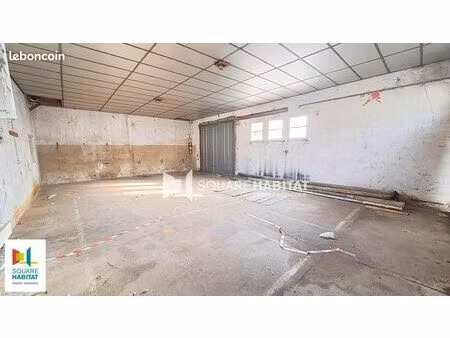 local restaurant 107 m²