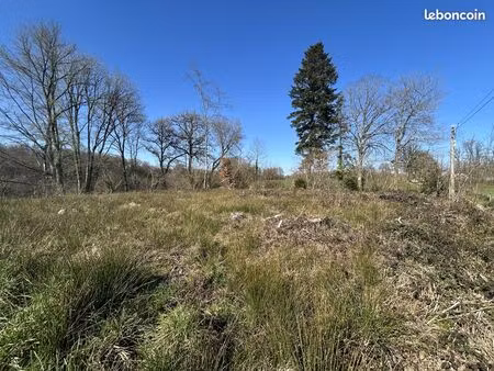 terrain 1491 m² boisseuil