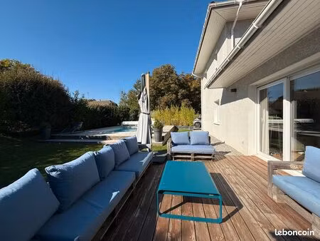 a vendre : maison individuelle à deux pas du village médiéval d'yvoire