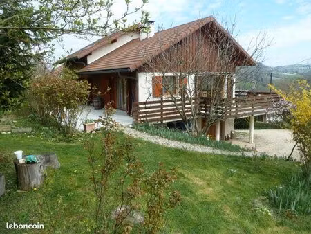 maison 8 pièces 180 m²