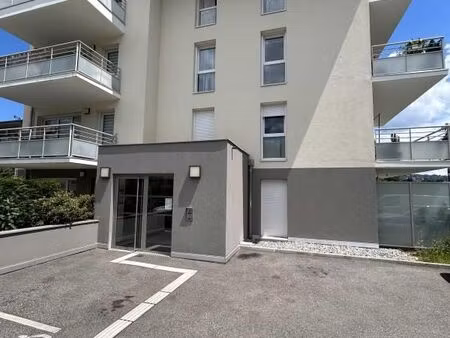 appartement 4 pièces 80 m²