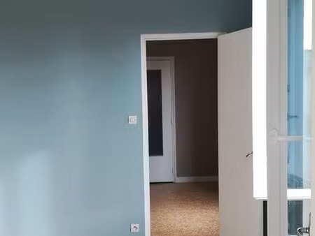 t2 34 m2 terrasse parking