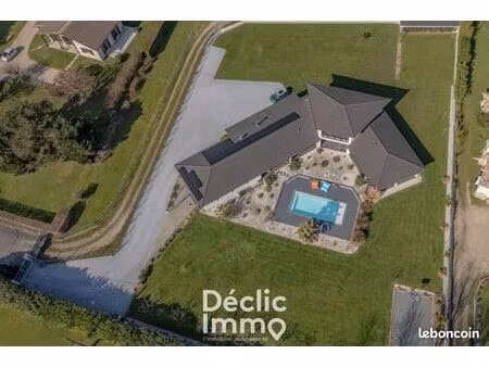 maison 7 pièces 280 m²