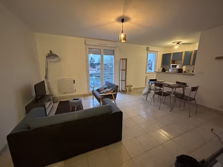 appartement t2 meublé - bellerive sur allier