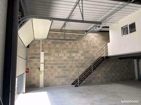 local d’activité / entrepôt/ bureaux