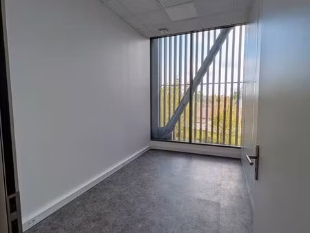 local professionnel à bègles (chemin bel air)