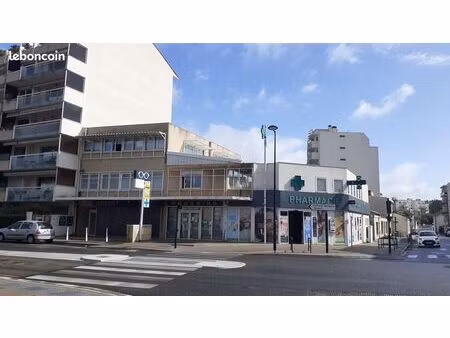 local professionnel 42 m2 cauderan