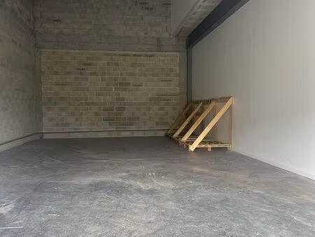 tres belle opportunite pour ce local tres bien place