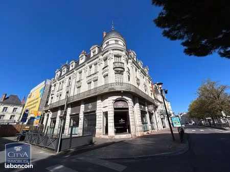 boutique 364 m² châtellerault