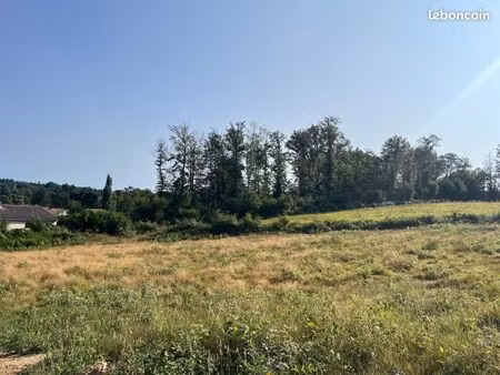 terrain 1 018 m² feytiat