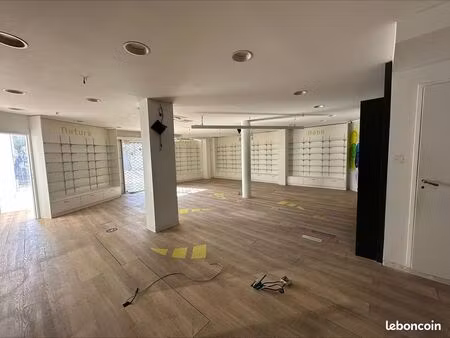 local commercial 90 m2 emplacement premium talence