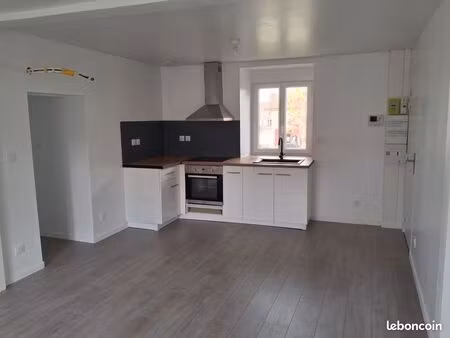 t3 47m2 avec louer bourg de nantiat