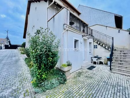 immeuble mixte de 230 m² à la ville-du-bois