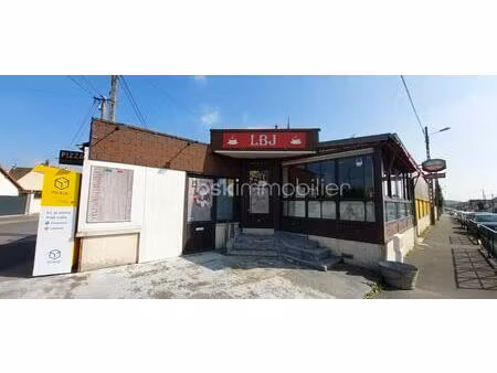 local commercial de 140 m² à mitry-mory