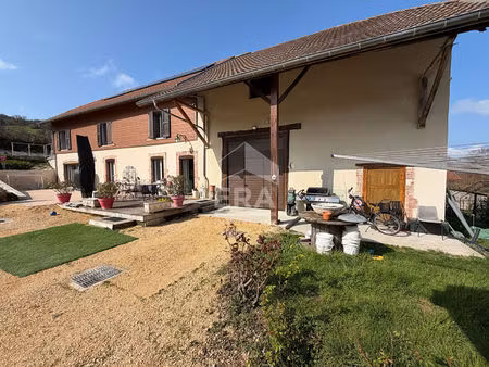 maison charavines 6 pièces 197m²