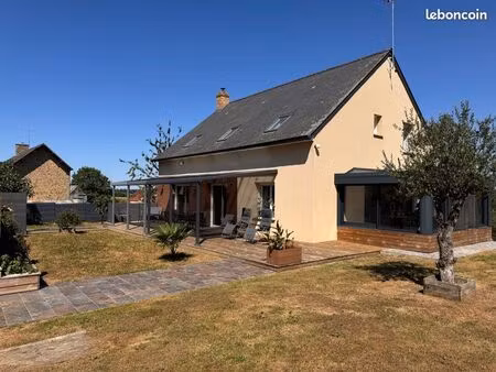 maison 180 m2 sur 3350m2 de terrain