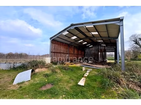 a saisir - 3 32 ha de terrain agricole avec hangar de 200m² - pont - aven