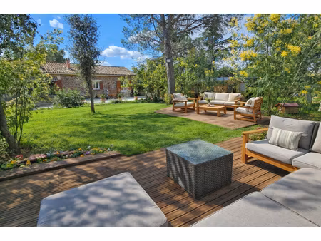 haut de maison plain pied jardin le cannet des maures 117 m2