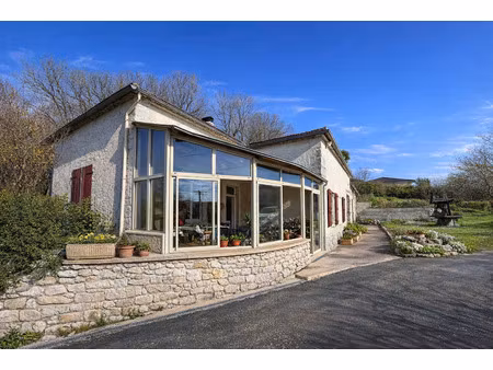 charmante maison à rénover avec dépendances