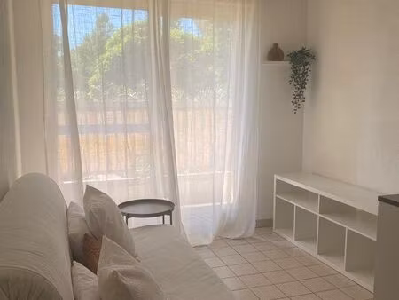 jolie studio à louer aix-en-provence sud bagatelle