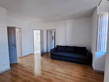 apparemment 3 pièces