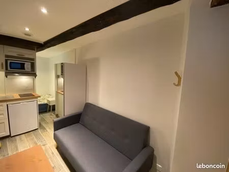 studio meublé 23 m² – sisteron centre - refait à neuf- rdc