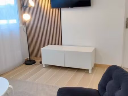 appartement refait à neuf au style épuré  bien situé et proche du métro ligne 14
