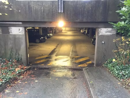 vente garage et parking à brest (29200) : à vendre / brest