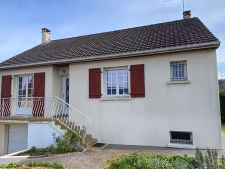 location maison à laval (53000) : à louer / 94m² laval